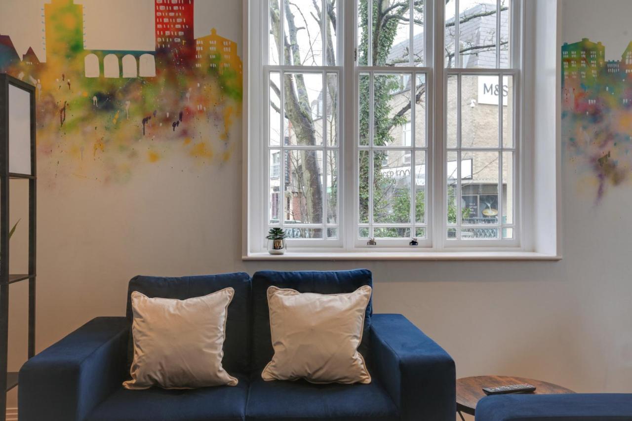 New London Life Executive Apartments Челмсфорд Екстериор снимка