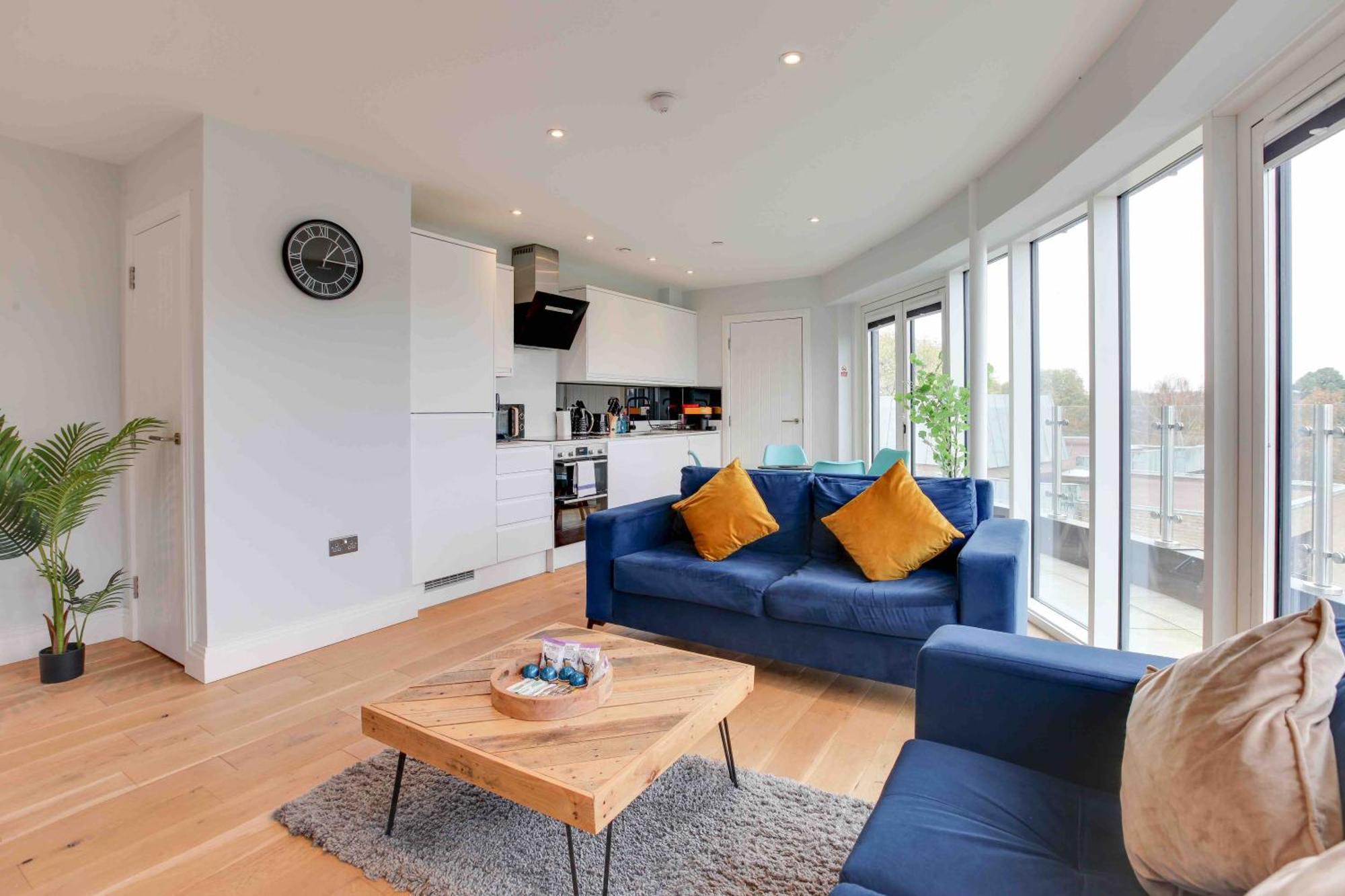 New London Life Executive Apartments Челмсфорд Екстериор снимка